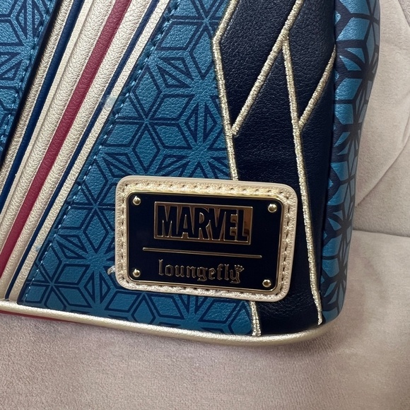 LOUNGEFLY Ms. Marvel Mini Backpack-NWT - Picture 3 of 7